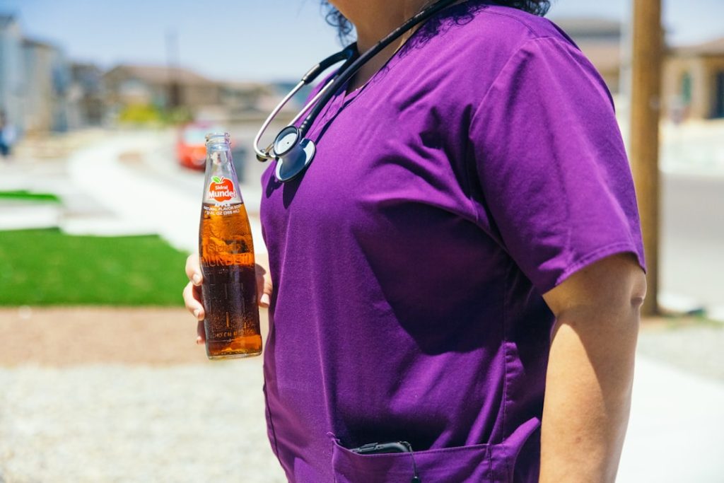 Photo Nurse in scrubs